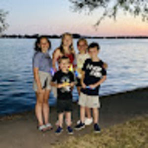 Meet your Posher, Lucy